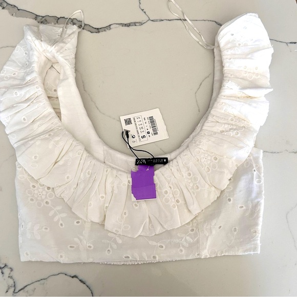 🌸2 for $40 NWT Zara Embroidered Eyelet Lace Ruffle Crop Top White Size S - Picture 8 of 17